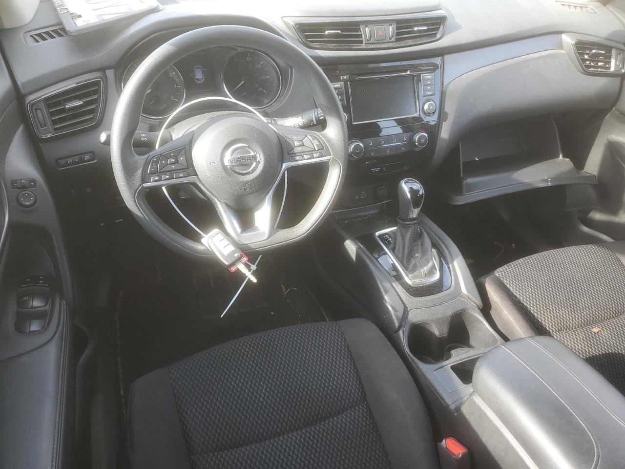 2020 Nissan Rogue - Image 8
