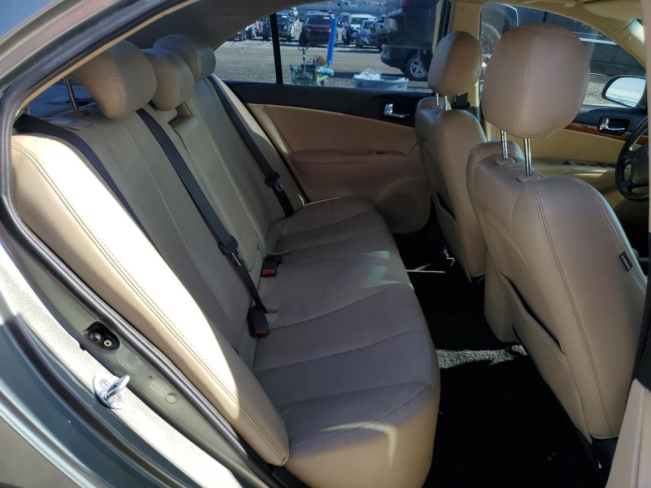 2009 Hyundai Sonata - Image 10