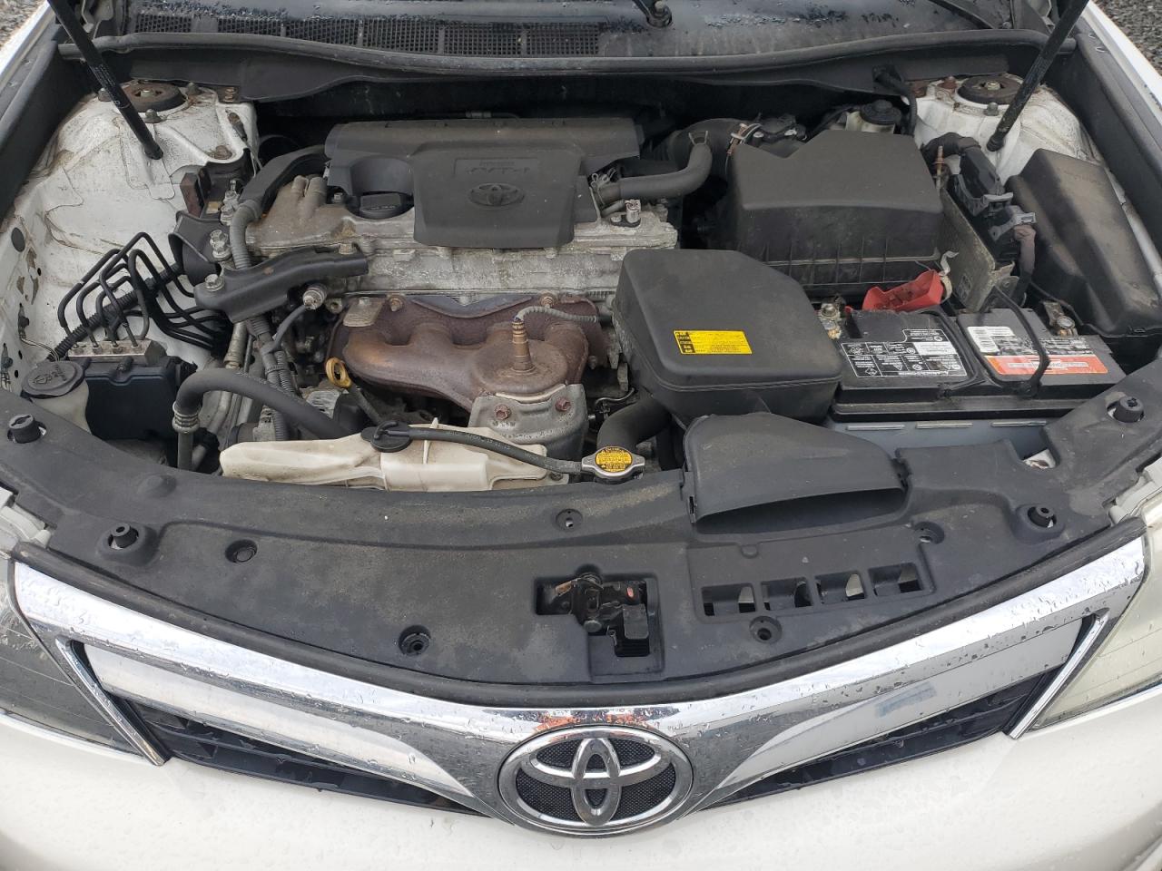 2013 Toyota Camry - Image 11