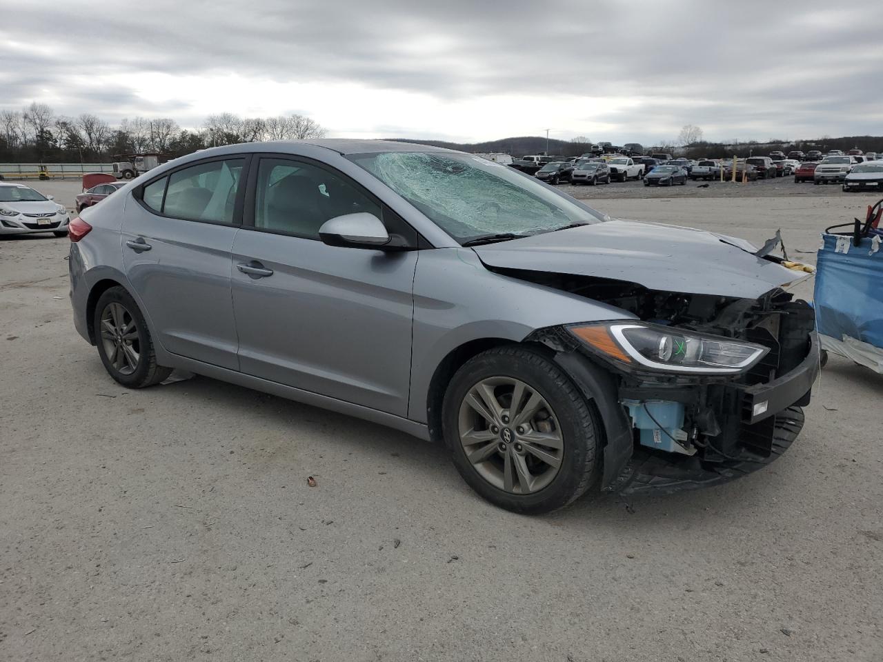 2017 Hyundai Elantra - Image 4