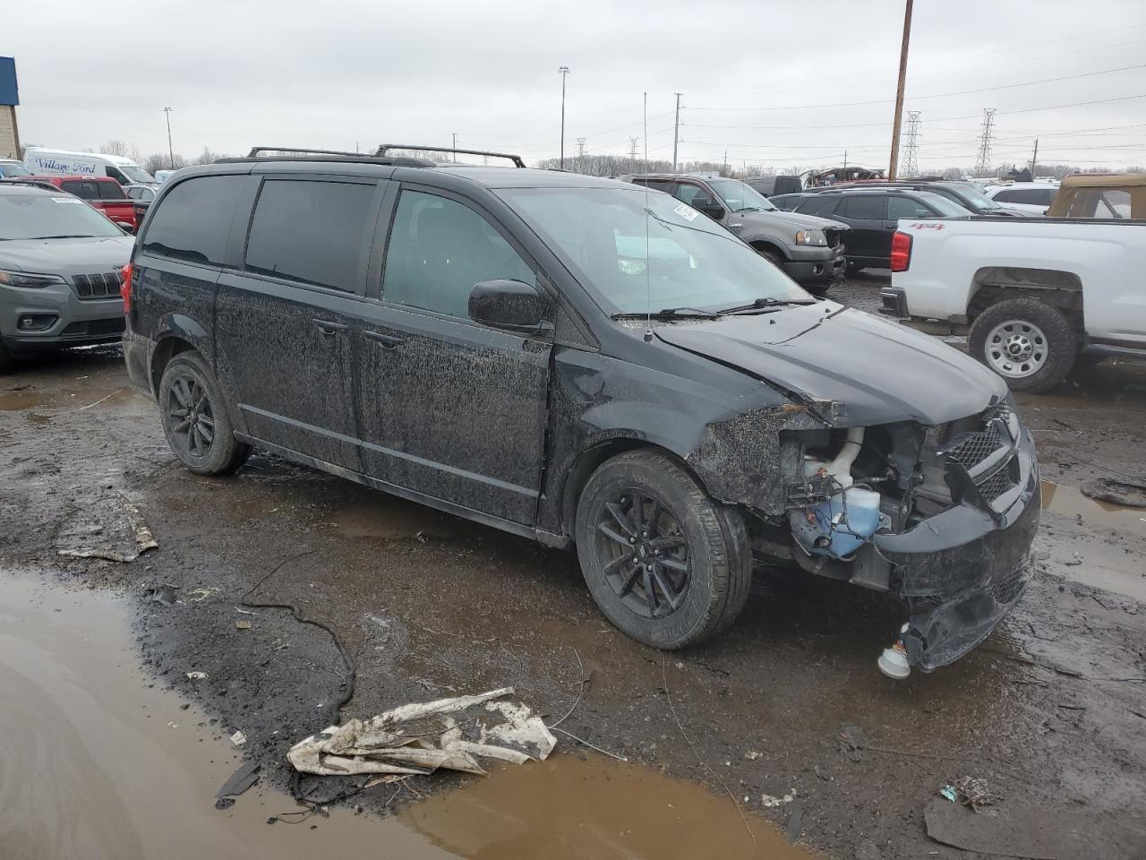 2019 Dodge Caravan - Image 4