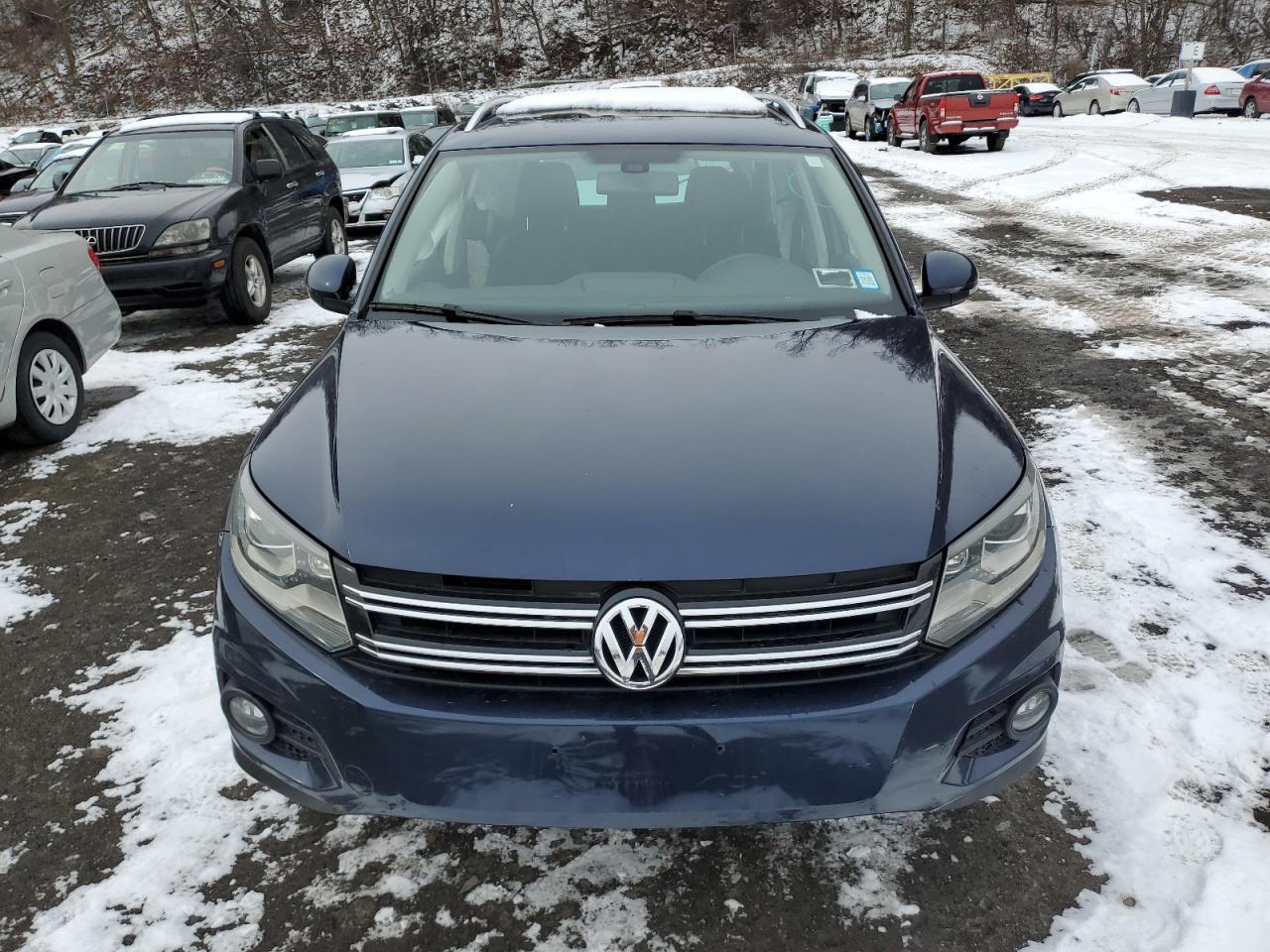 2016 Volkswagen Tiguan - Image 5