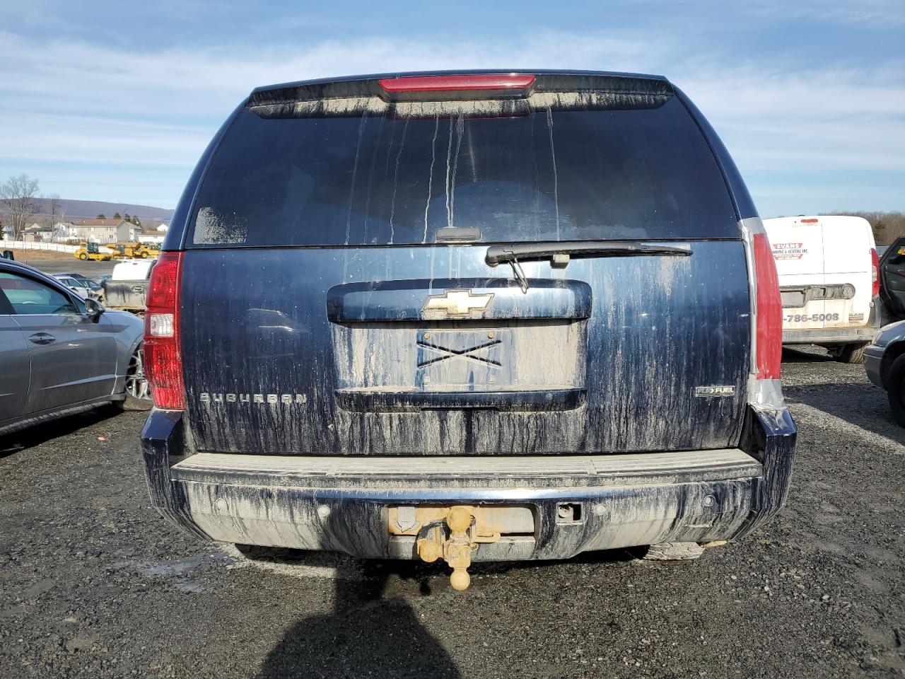 2009 Chevrolet Suburban - Image 6