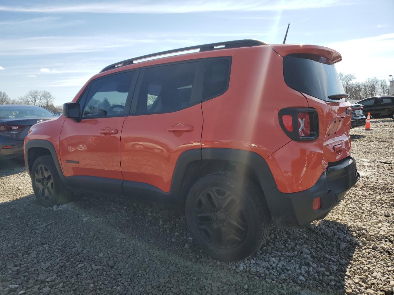 2018 Jeep Renegade - Image 2