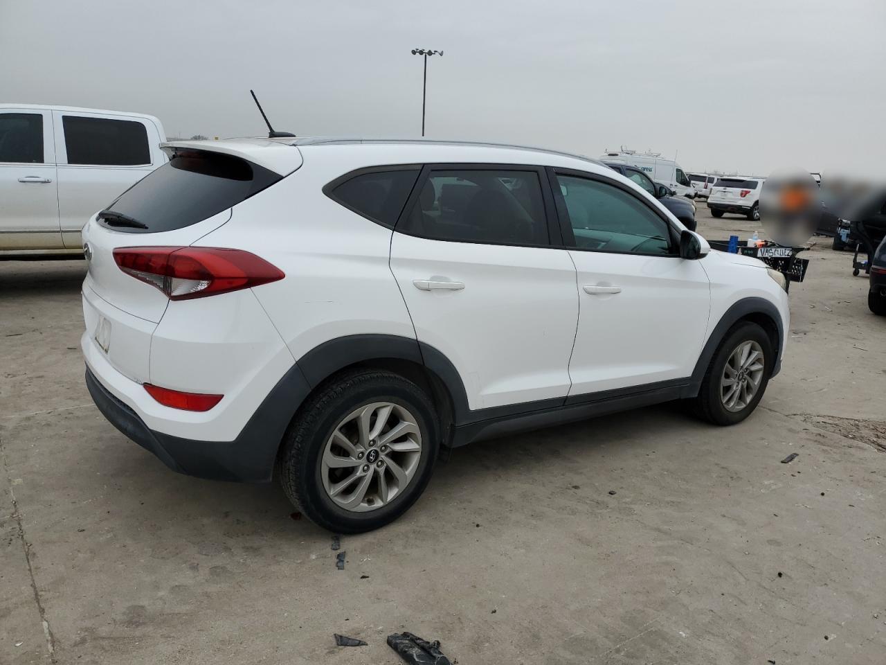 2016 Hyundai Tucson - Image 3