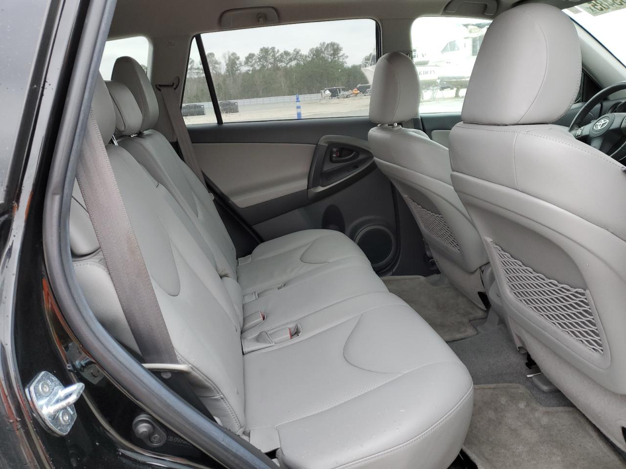 2012 Toyota RAV 4 - Image 11