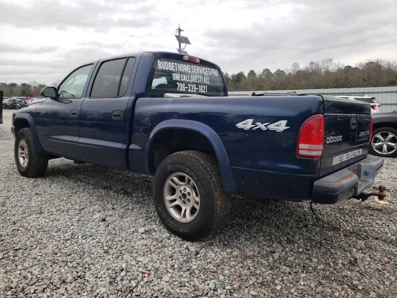2004 Dodge Dakota - Image 2