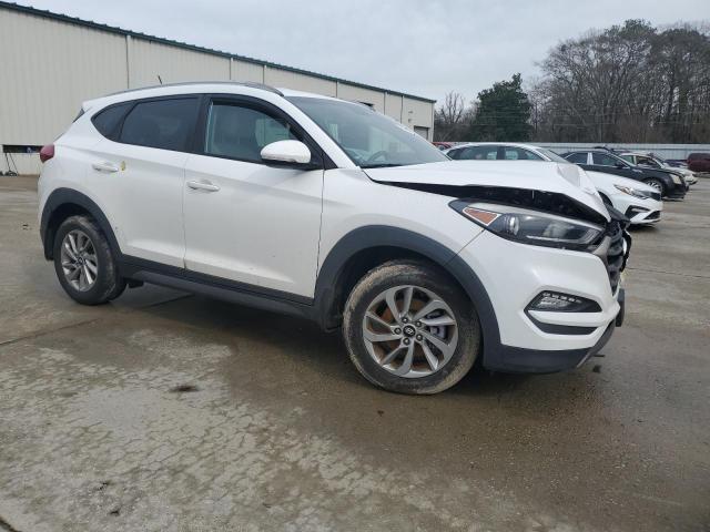 Parquets HYUNDAI TUCSON 2016 White
