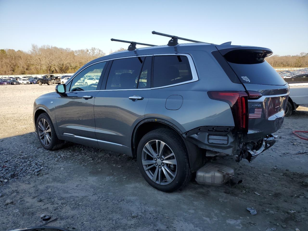 2020 Cadillac XT6 - Image 2