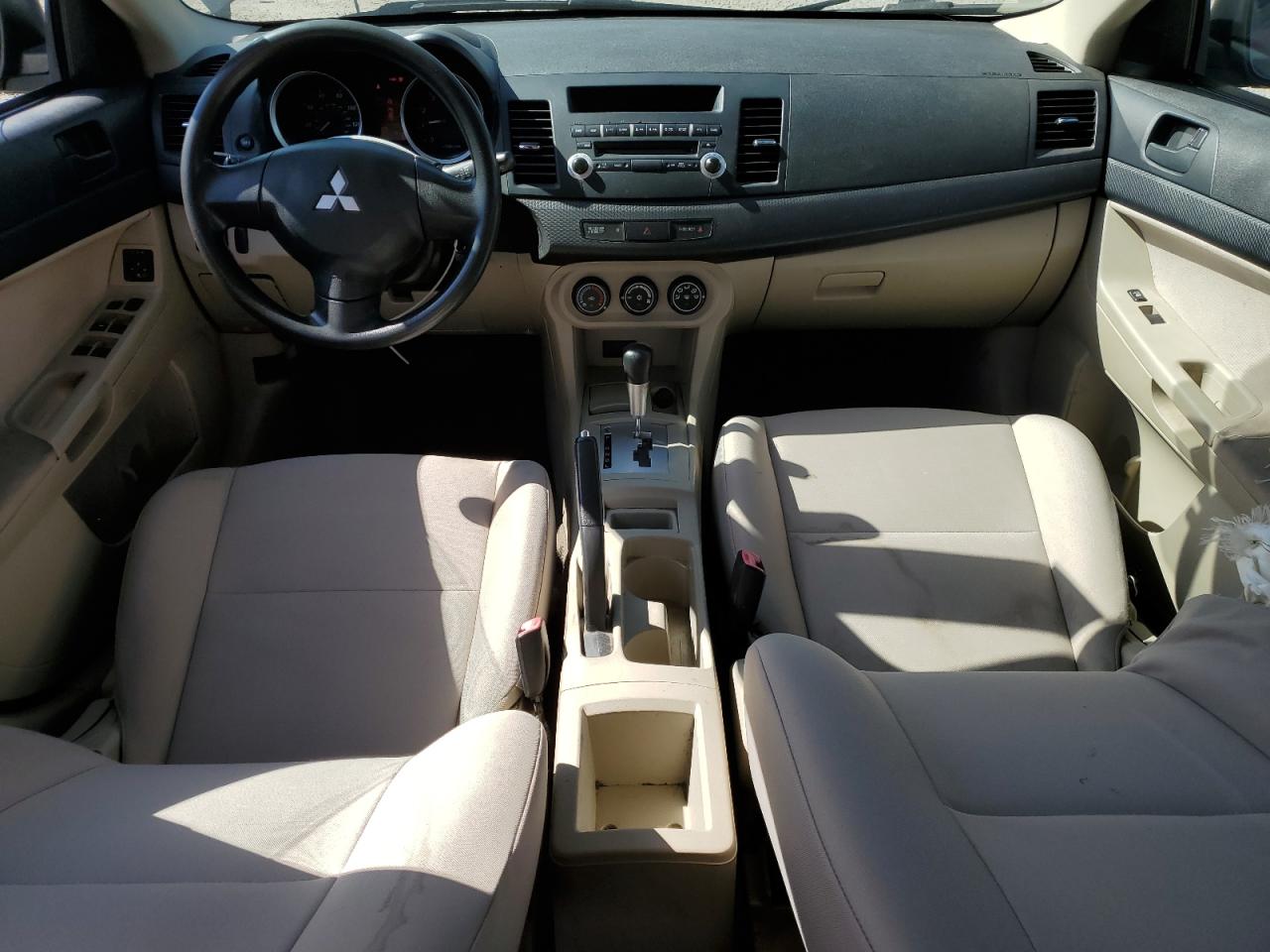 2010 Mitsubishi Lancer - Image 8