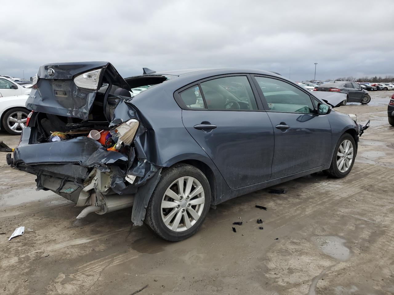 2016 Kia Forte - Image 3