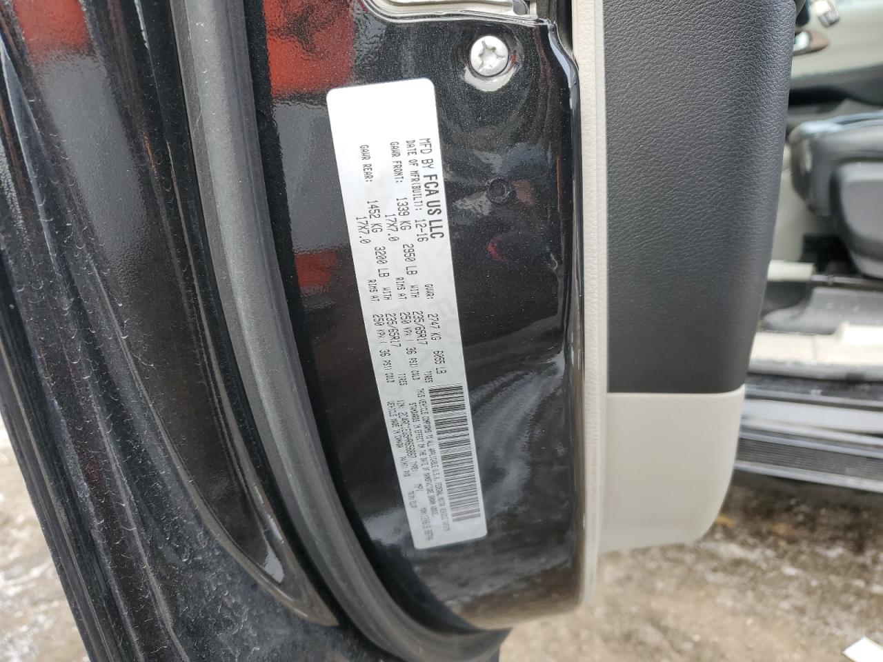 2017 Chrysler Pacifica - Image 13