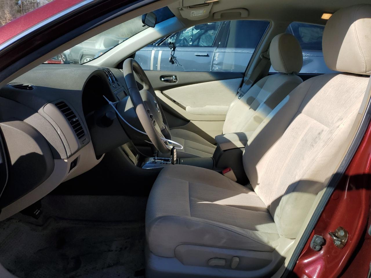 2010 Nissan Altima - Image 7