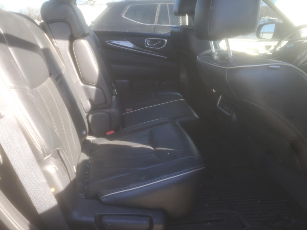 2016 Infiniti QX60 - Image 11