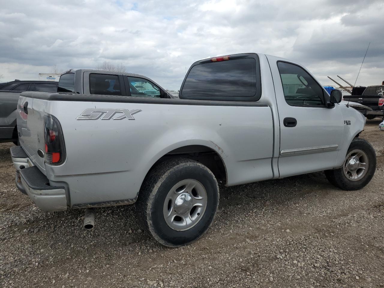 2004 Ford F-150 - Image 3