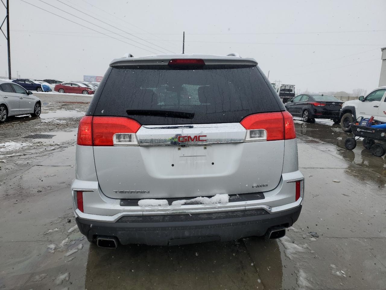 2016 GMC Terrain - Image 6