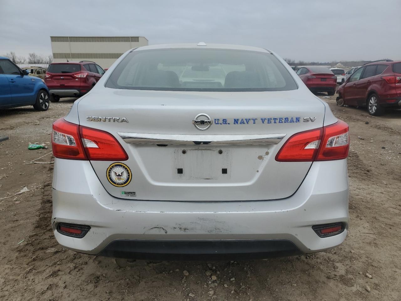 2018 Nissan Sentra - Image 6