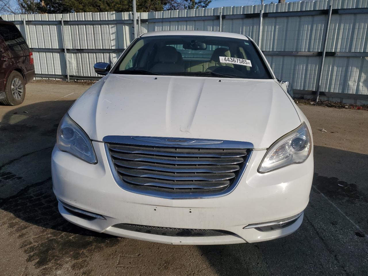 2012 Chrysler 200 - Image 5