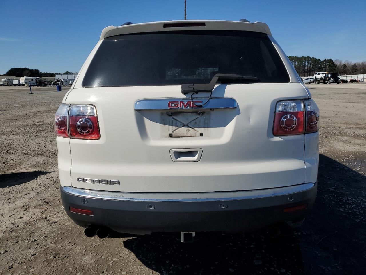 2011 GMC Acadia - Image 6