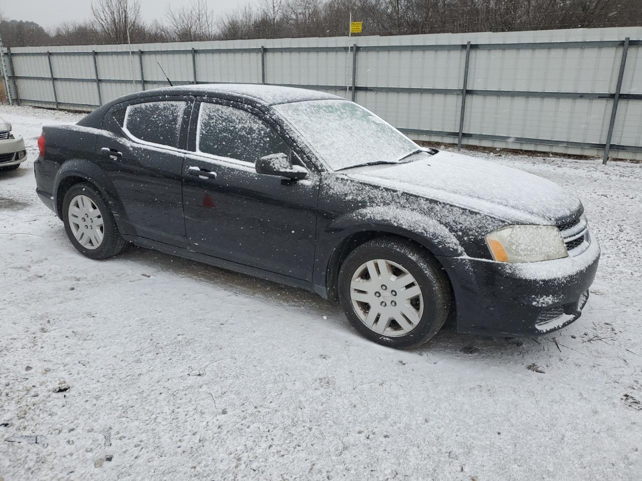2013 Dodge Avenger - Image 4