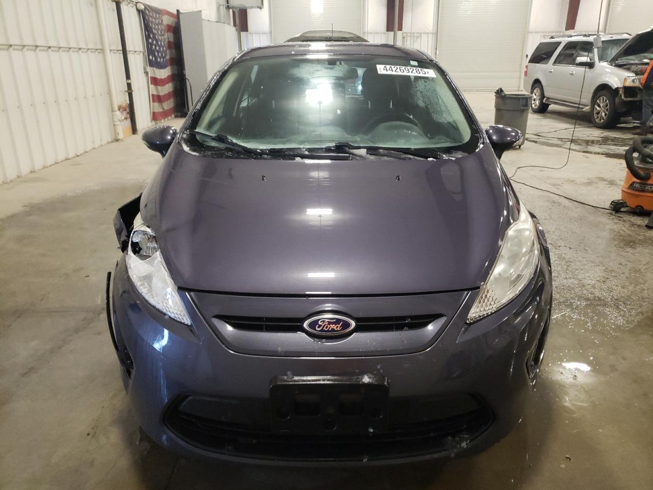 2013 Ford Fiesta - Image 5
