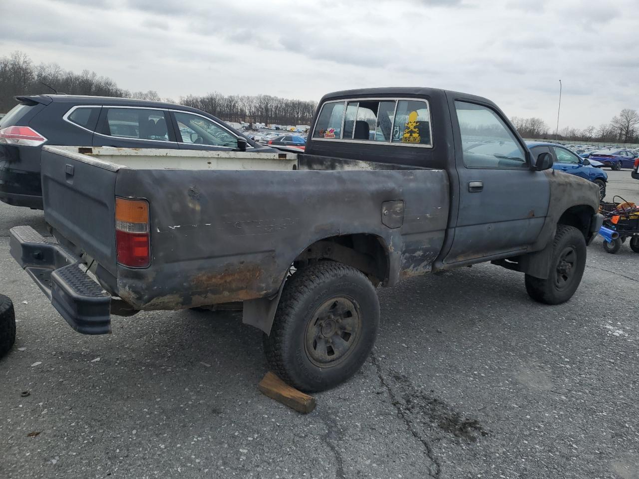 1991 Toyota Pickup - Image 3