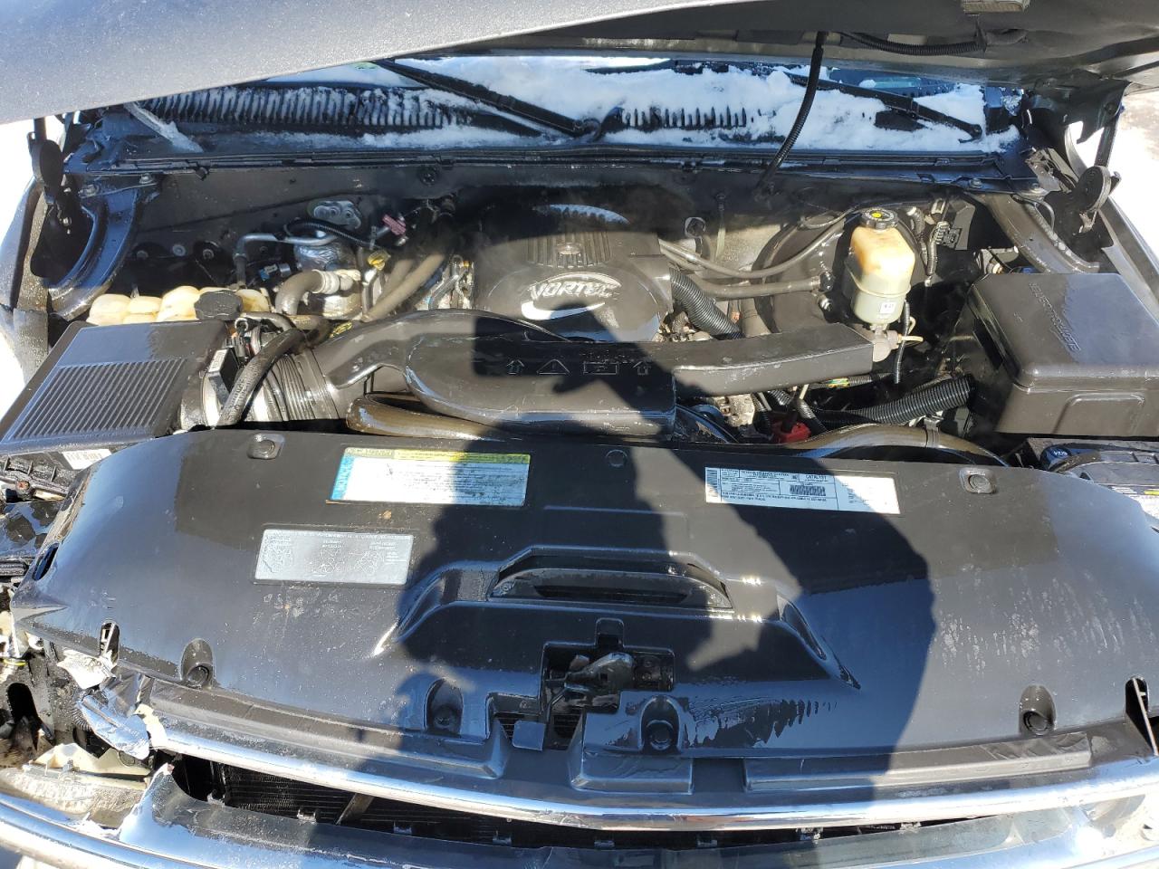 2001 Chevrolet Tahoe - Image 12