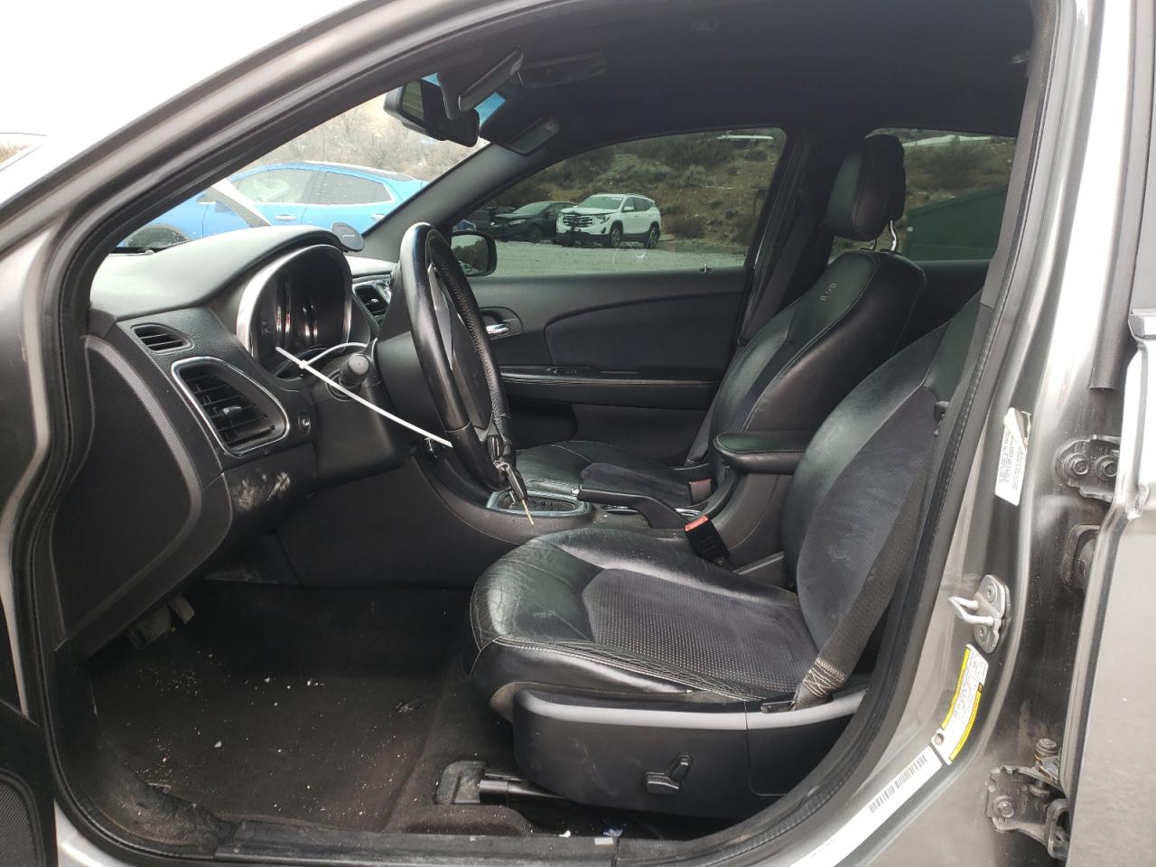 2011 Chrysler 200 - Image 7