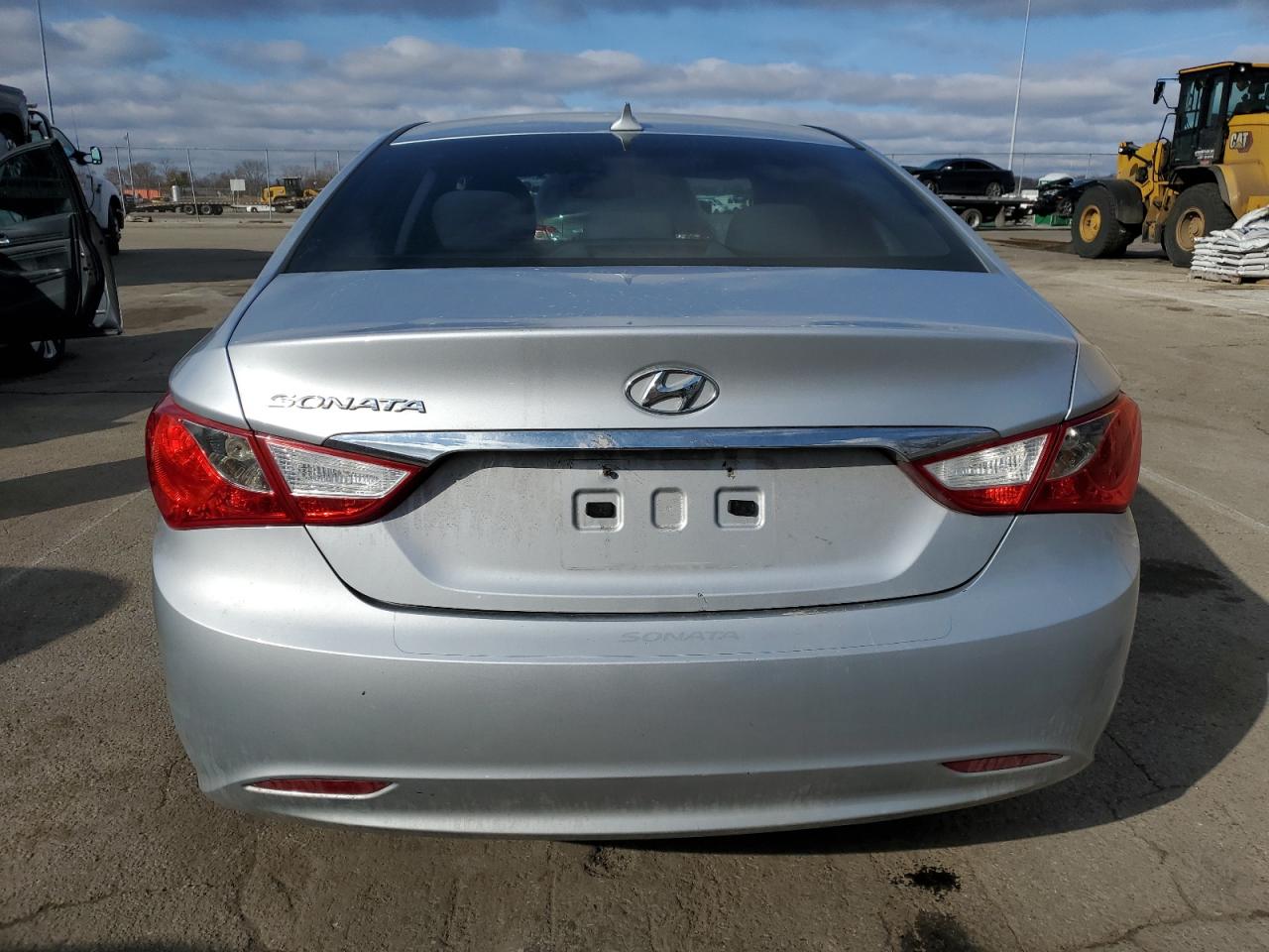 2013 Hyundai Sonata - Image 6
