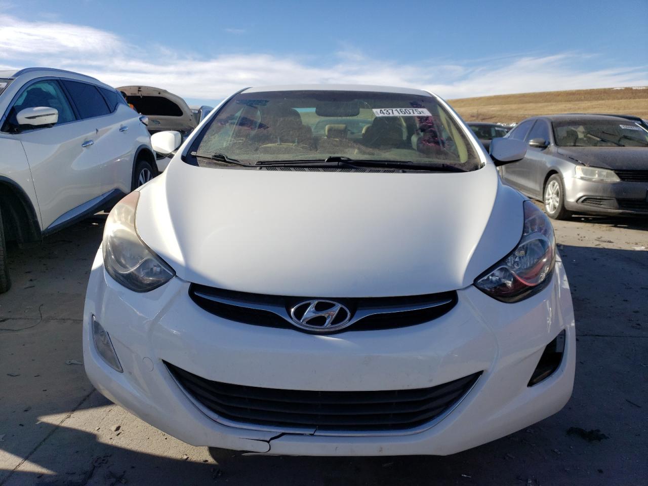 2013 Hyundai Elantra - Image 5