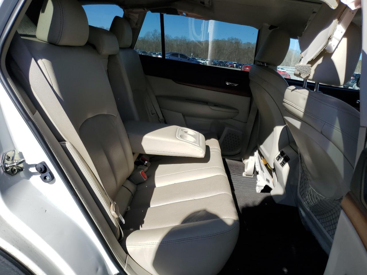 2013 Subaru Outback - Image 11