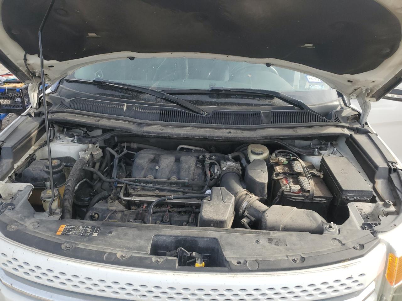 2013 Ford Explorer - Image 14