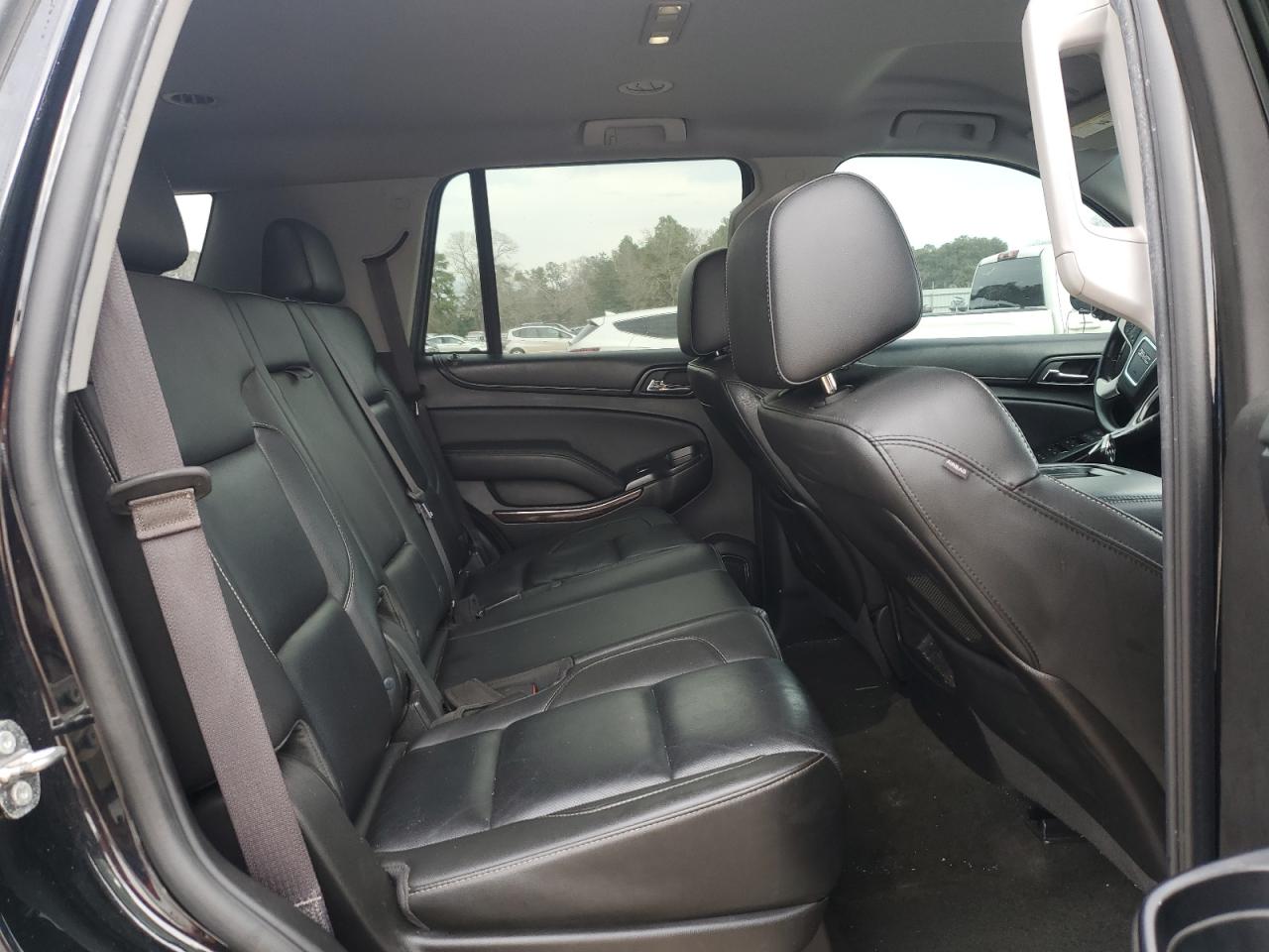 2016 GMC Yukon - Image 11
