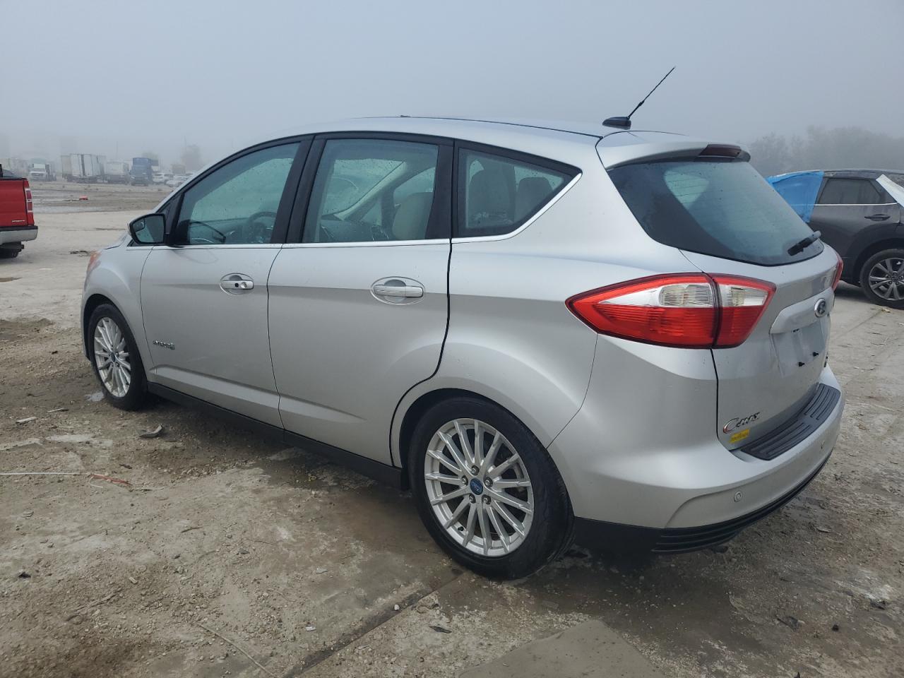 2013 Ford C-MAX - Image 2