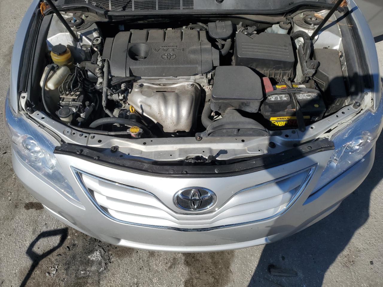 2011 Toyota Camry - Image 11