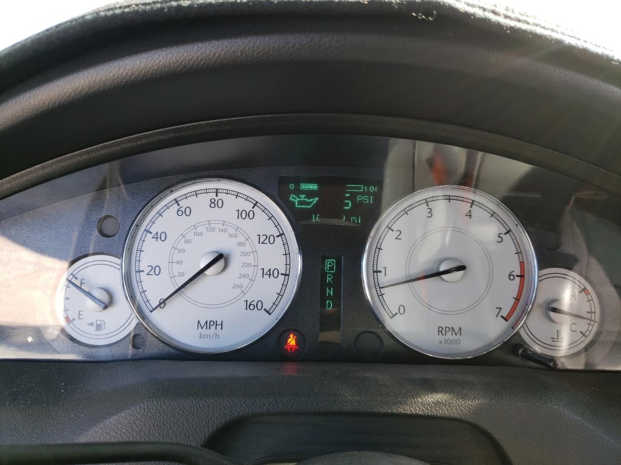 2007 Chrysler 300 - Image 9