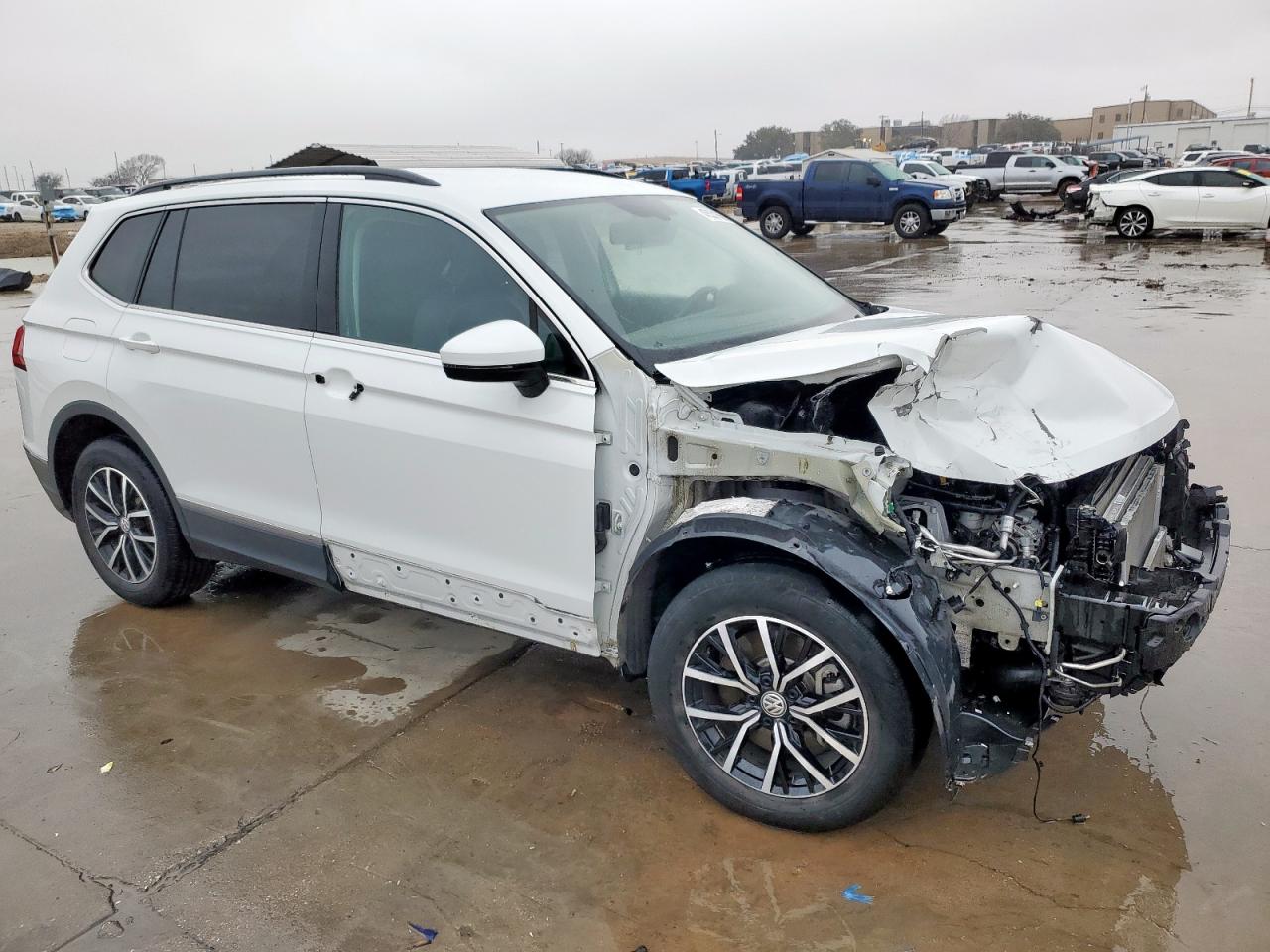 2021 Volkswagen Tiguan - Image 4
