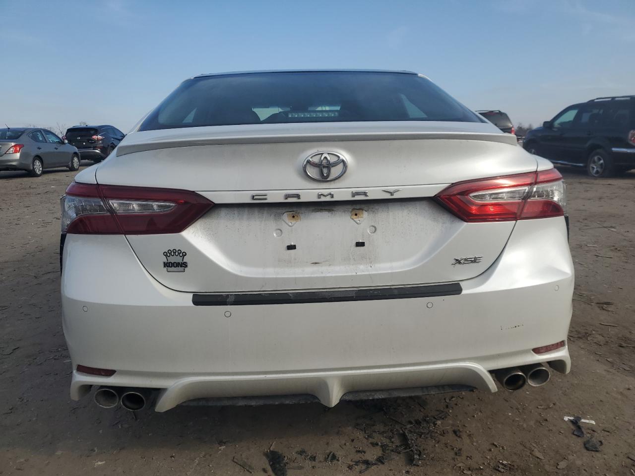 2018 Toyota Camry - Image 6