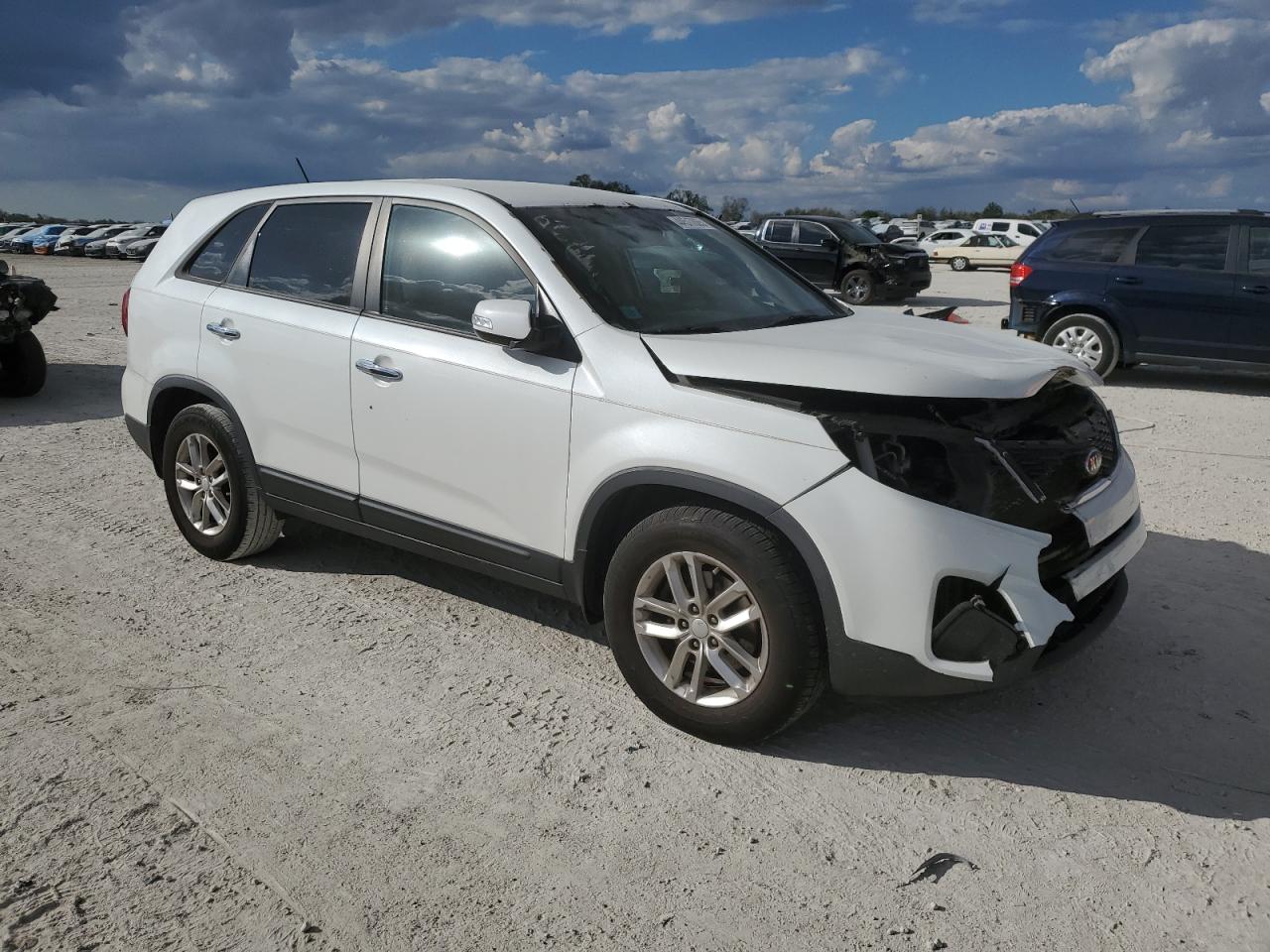 2014 Kia Sorento - Image 4