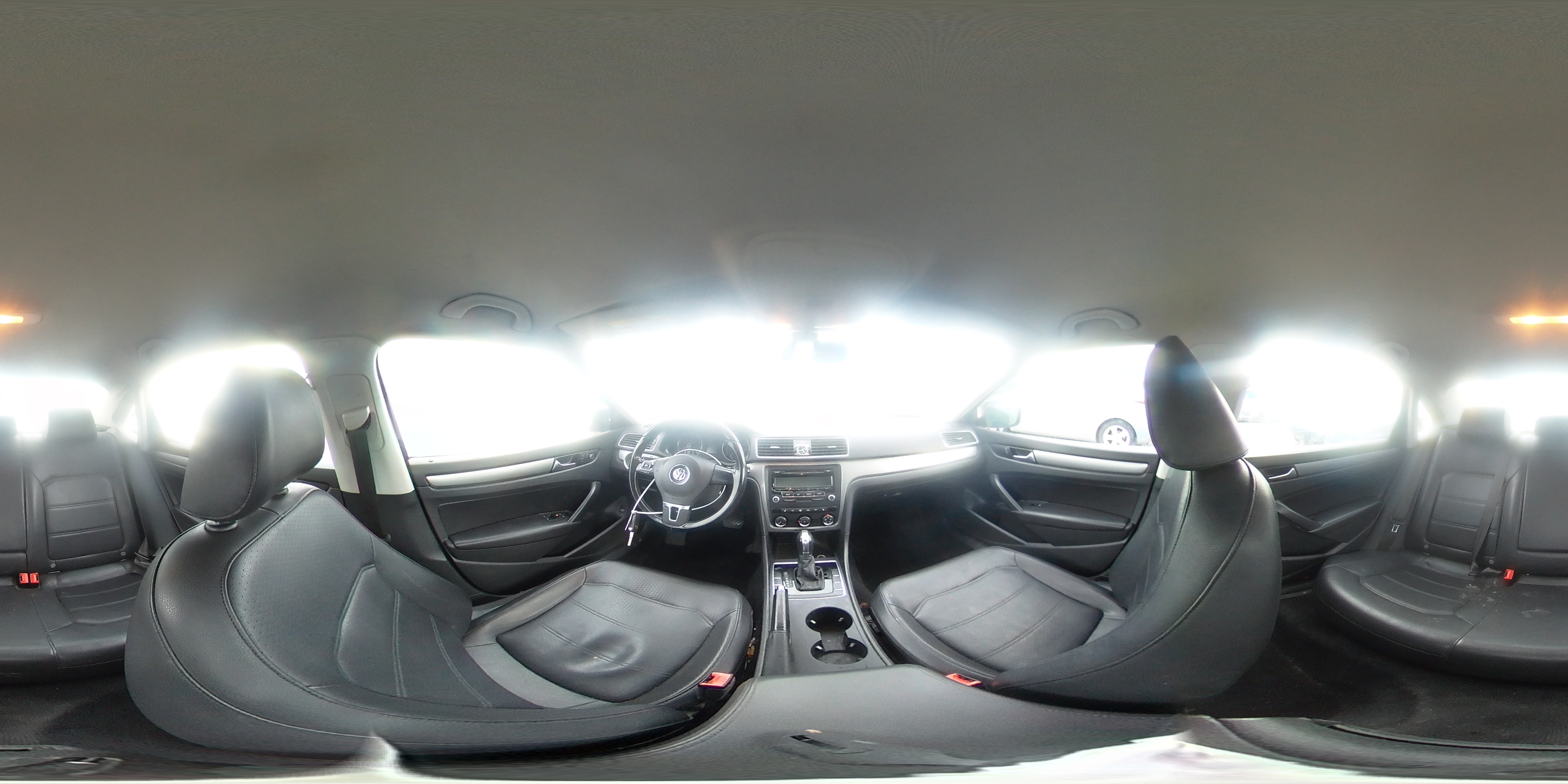 2015 Volkswagen Passat - Image 14