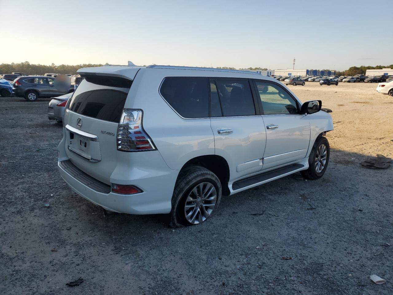 2015 Lexus GX - Image 3