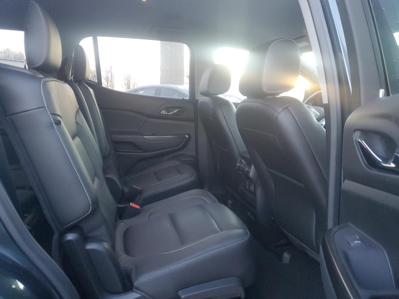 2019 GMC Acadia - Image 11