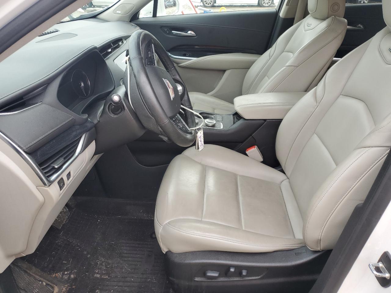 2020 Cadillac XT4 - Image 7