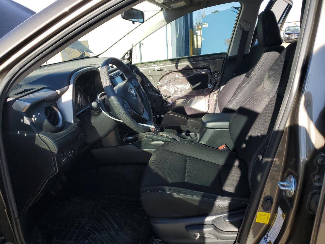 2015 Toyota RAV 4 - Image 7