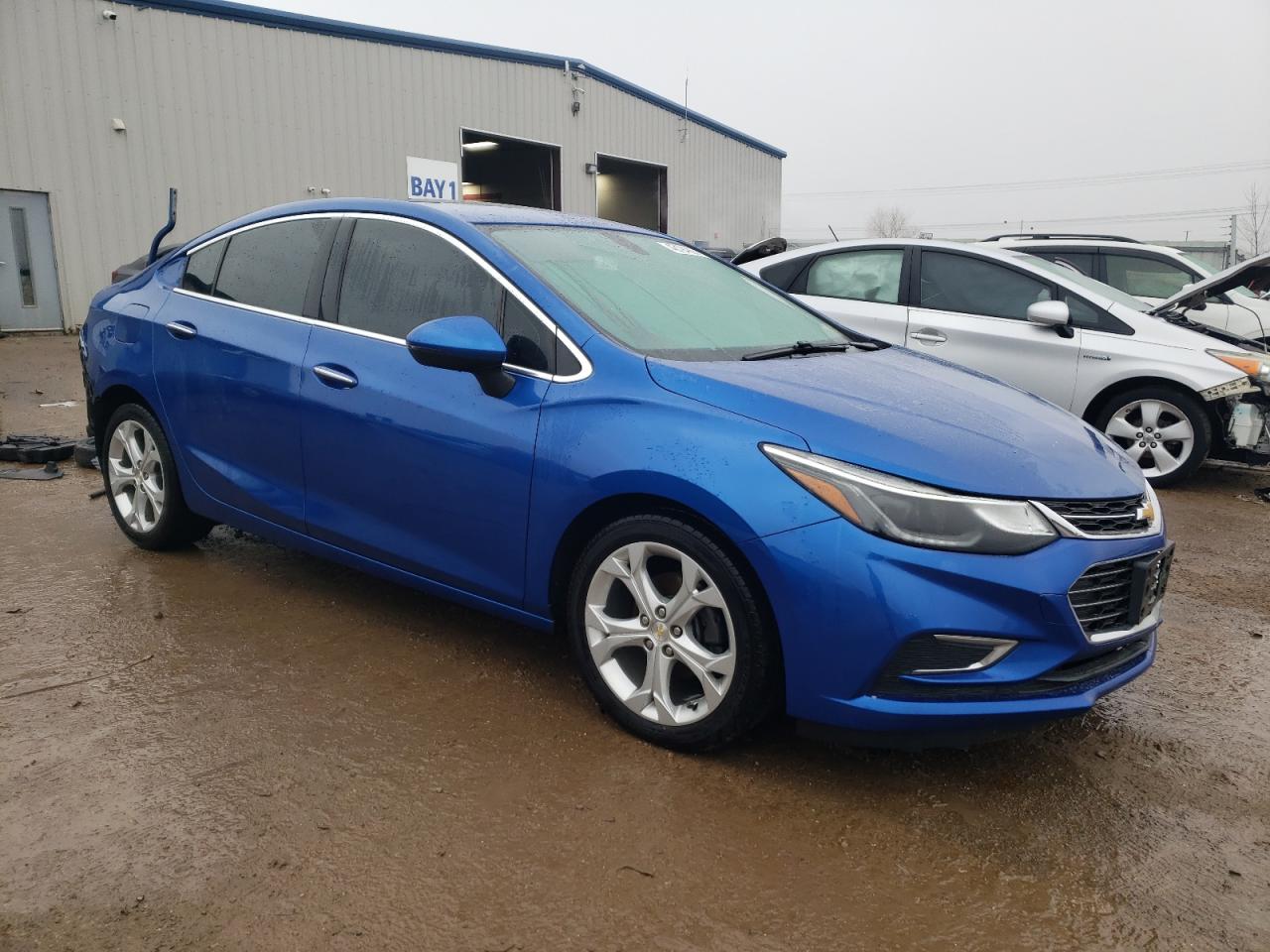 2017 Chevrolet Cruze - Image 4
