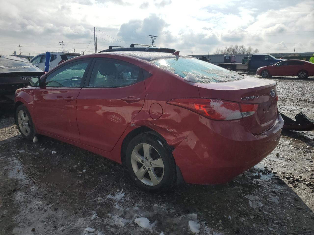 2013 Hyundai Elantra - Image 2
