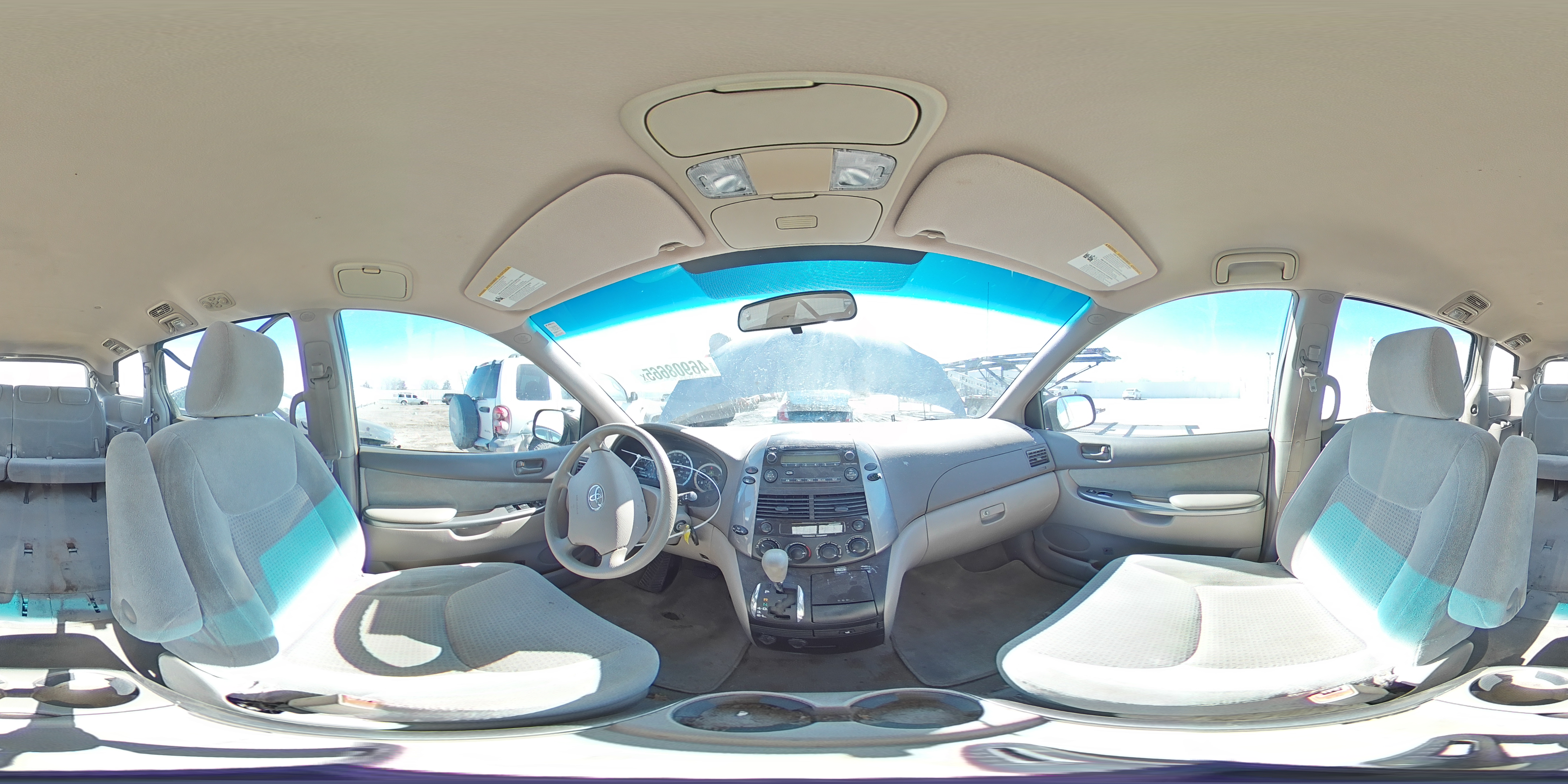 2009 Toyota Sienna - Image 13