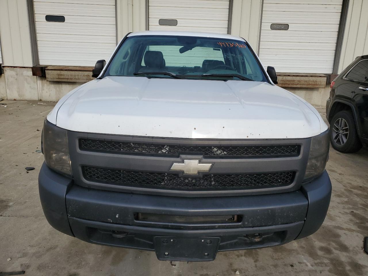 2009 Chevrolet Silverado - Image 5