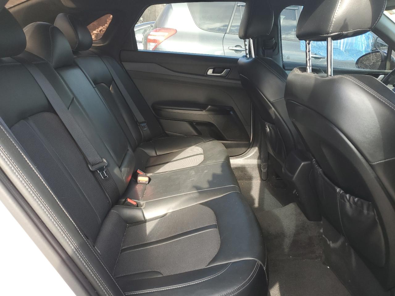 2021 Kia K5 - Image 10