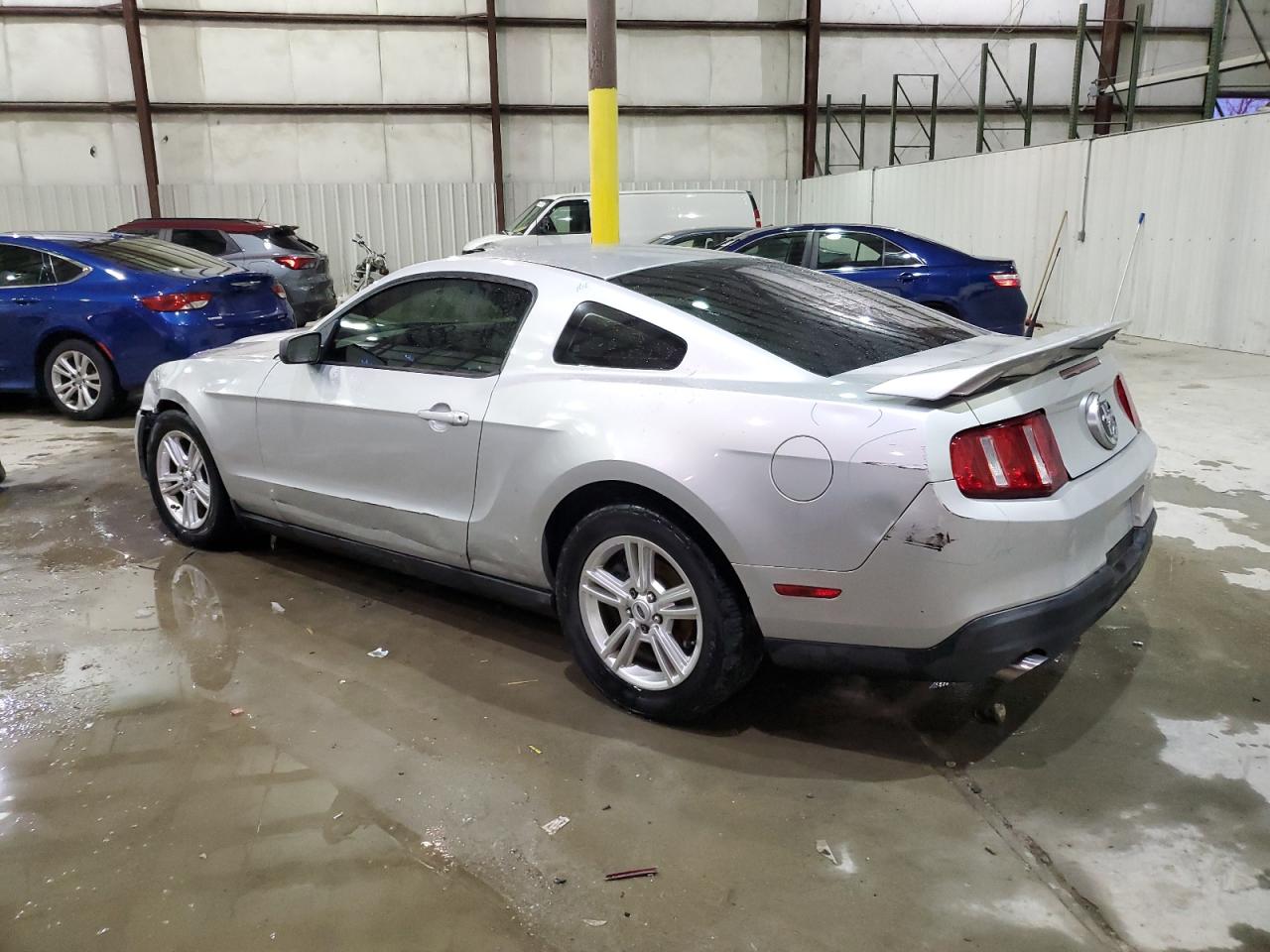 2010 Ford Mustang - Image 2